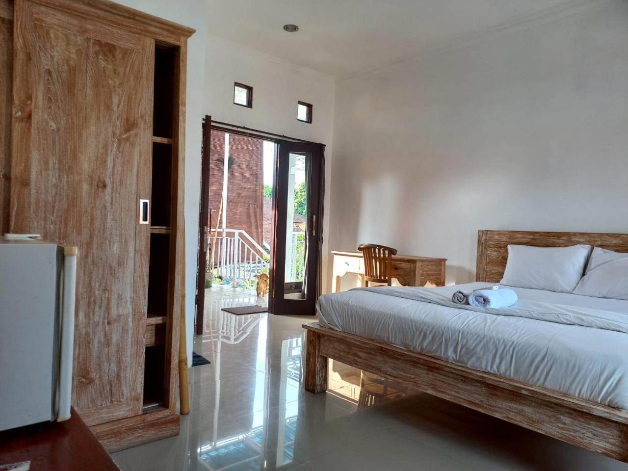 Urban Jungle House Bali *